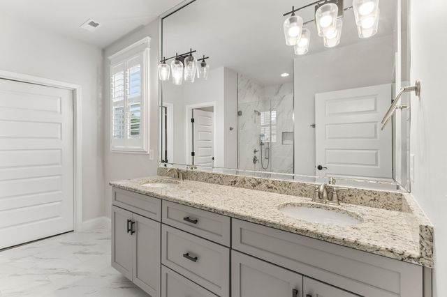 5000 Harbor Reserve Cv, Hermitage, TN 37076