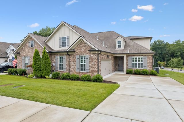 5000 Harbor Reserve Cv, Hermitage, TN 37076