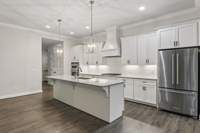 5000 Harbor Reserve Cv, Hermitage, TN 37076