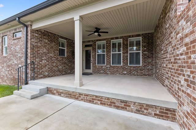 5000 Harbor Reserve Cv, Hermitage, TN 37076