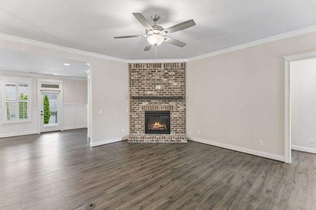 5000 Harbor Reserve Cv, Hermitage, TN 37076