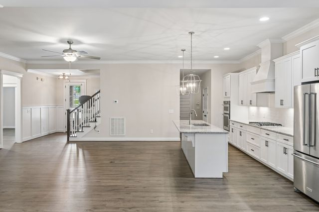 5000 Harbor Reserve Cv, Hermitage, TN 37076