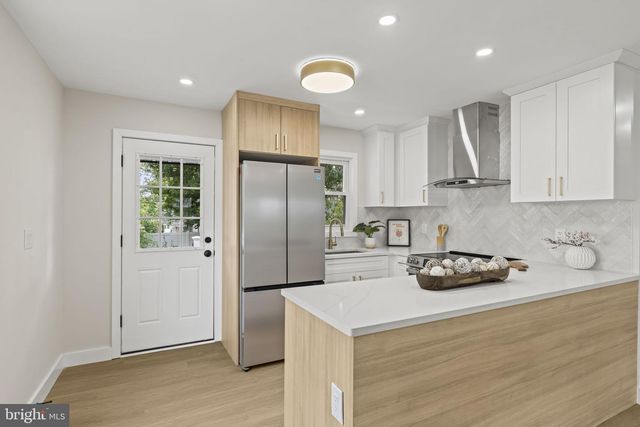 137 ARDSLEY AVE, Trenton, NJ 08638