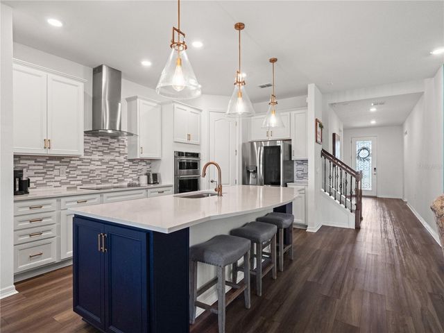 9594 RALLY SPRING LOOP, Wesley Chapel, FL 33545