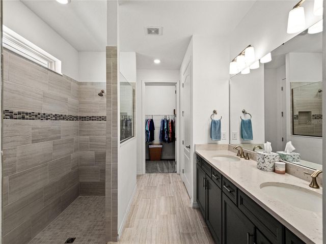 9594 RALLY SPRING LOOP, Wesley Chapel, FL 33545