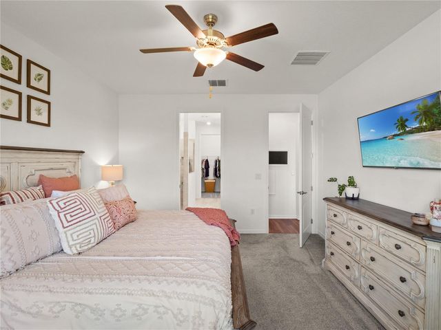 9594 RALLY SPRING LOOP, Wesley Chapel, FL 33545