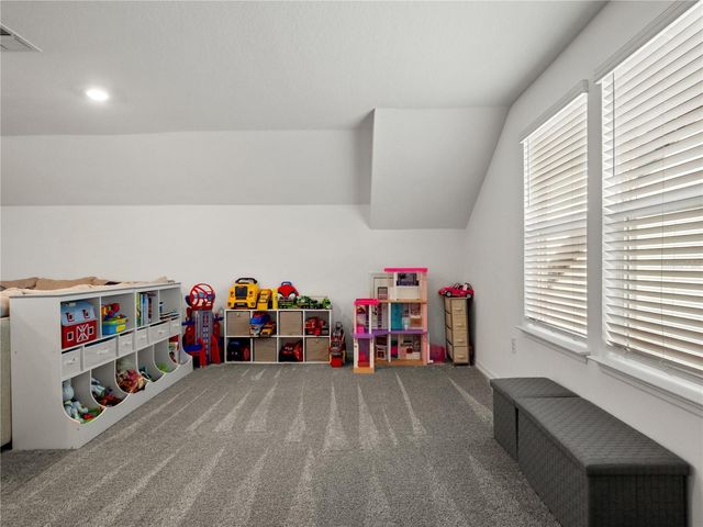 9594 RALLY SPRING LOOP, Wesley Chapel, FL 33545