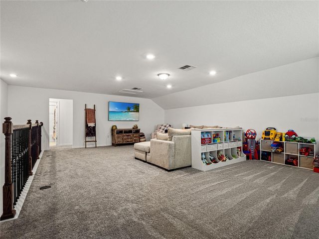 9594 RALLY SPRING LOOP, Wesley Chapel, FL 33545