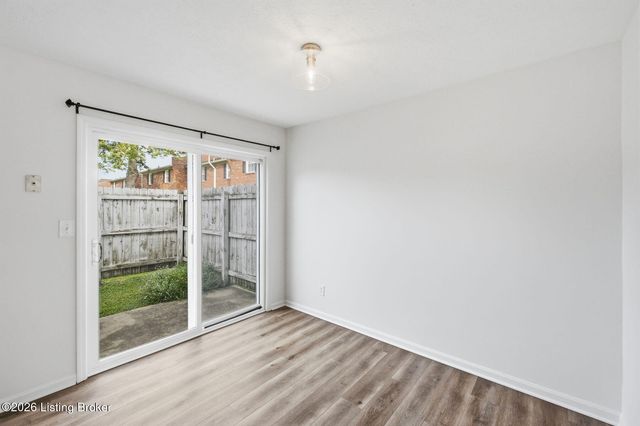 1366 Herr Ln, Louisville, KY 40222