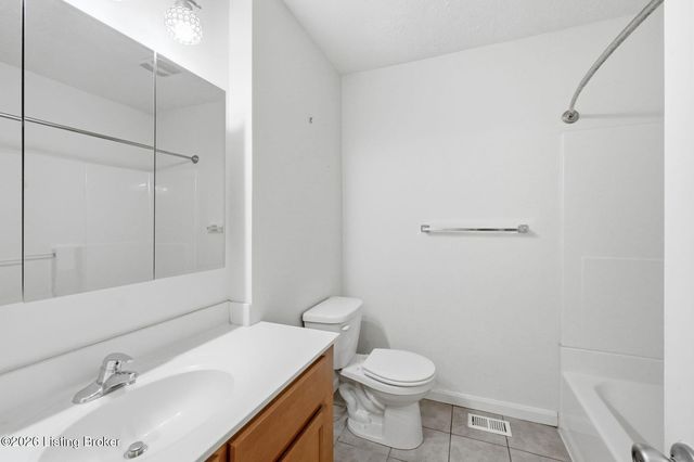 1366 Herr Ln, Louisville, KY 40222