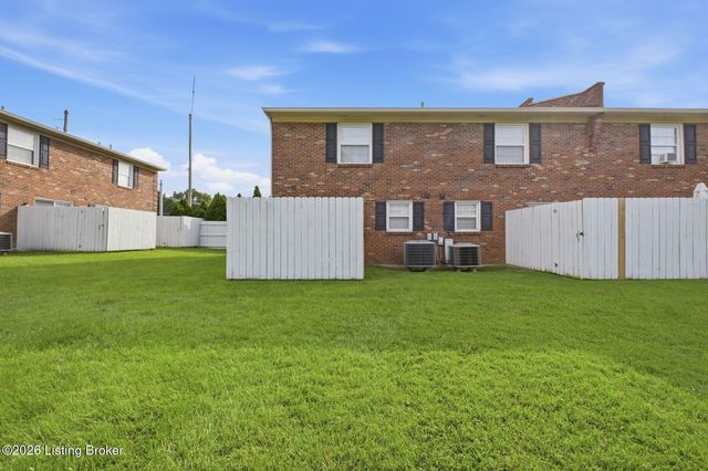 1366 Herr Ln, Louisville, KY 40222