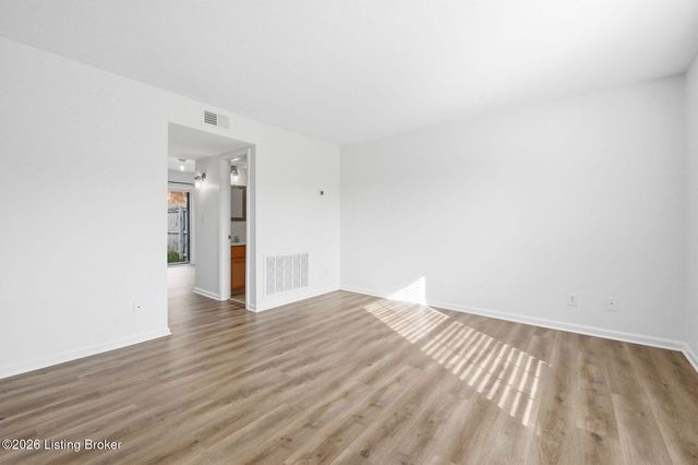 1366 Herr Ln, Louisville, KY 40222