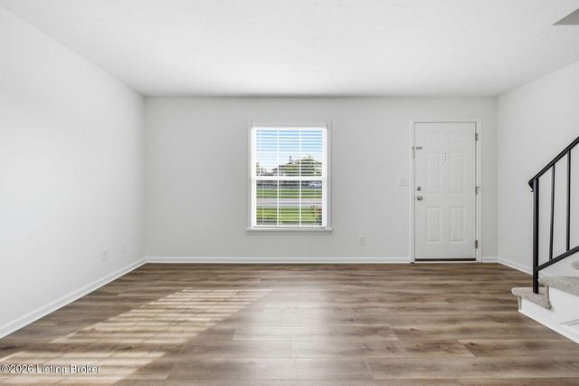 1366 Herr Ln, Louisville, KY 40222