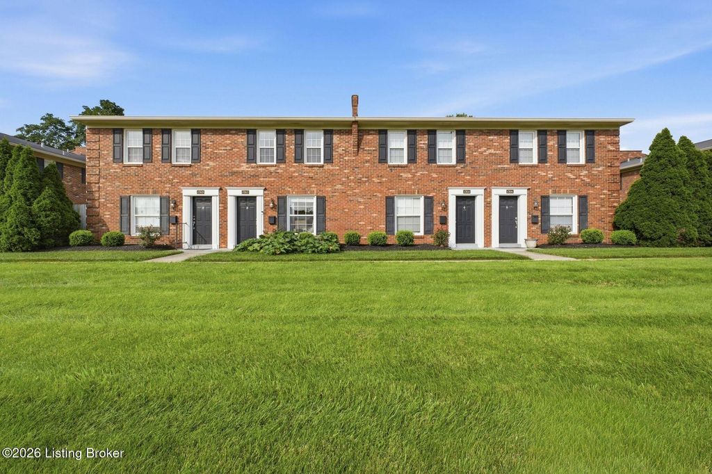 1366 Herr Ln, Louisville, KY 40222
