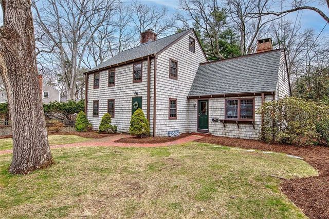 9 KNAPTON Street, Barrington, RI 02806