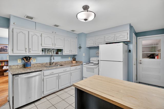 91 Highview Terrace, Middletown, CT 06457