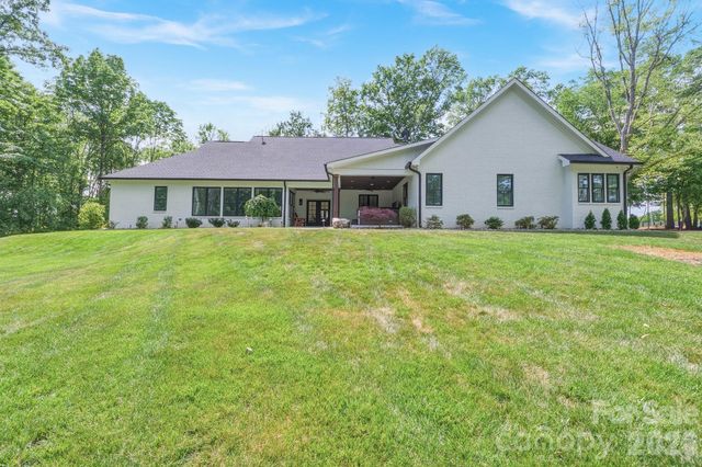 2855 Long Run Farm Road, Mount Pleasant, NC 28124
