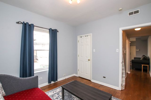 1626 W FARWELL Avenue 1F, Chicago, IL 60626