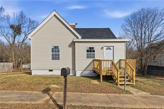 408 Seaman Street, Winston-salem, NC 27103