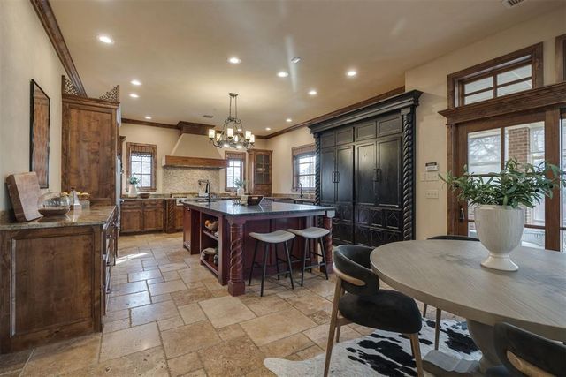 2412 NE 131st Place, Edmond, OK 73013