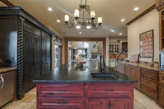 2412 NE 131st Place, Edmond, OK 73013