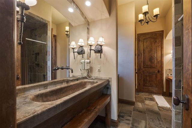 2412 NE 131st Place, Edmond, OK 73013