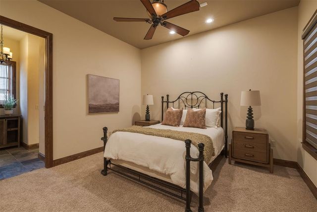 2412 NE 131st Place, Edmond, OK 73013