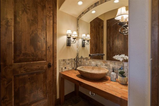 2412 NE 131st Place, Edmond, OK 73013