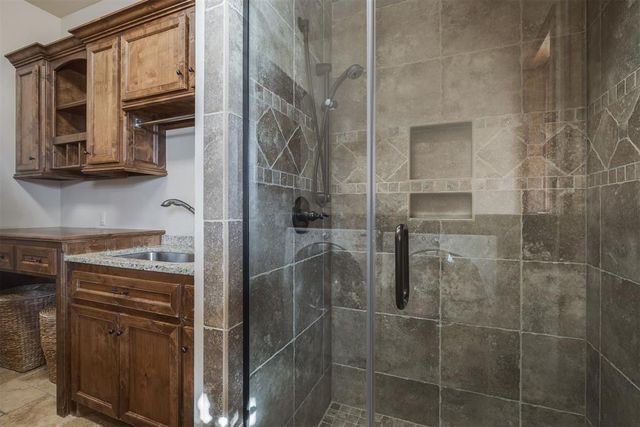 2412 NE 131st Place, Edmond, OK 73013