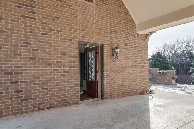 2412 NE 131st Place, Edmond, OK 73013