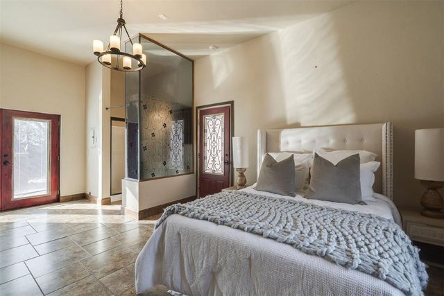 2412 NE 131st Place, Edmond, OK 73013