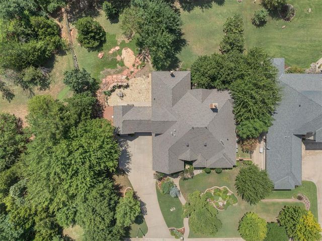 2412 NE 131st Place, Edmond, OK 73013