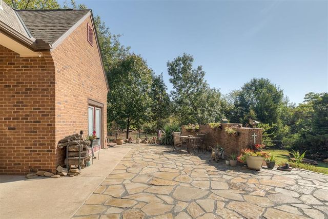 2412 NE 131st Place, Edmond, OK 73013