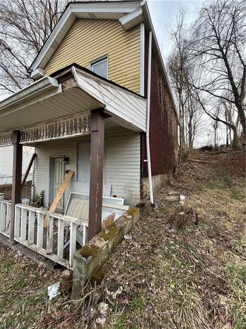 416 Cedarhurst Street, Beltzhoover, PA 15210