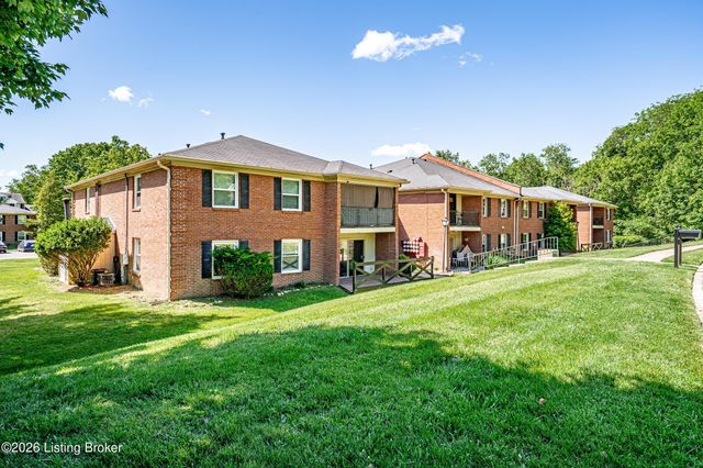 7908 Grenoble Ln A, Prospect, KY 40059