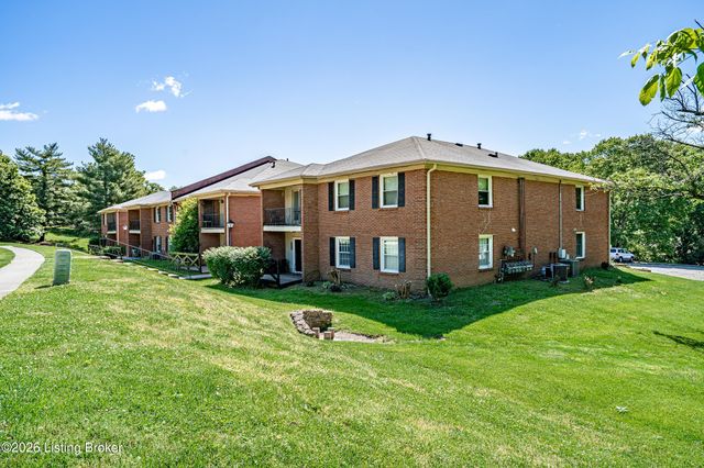 7908 Grenoble Ln A, Prospect, KY 40059
