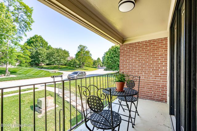 7908 Grenoble Ln A, Prospect, KY 40059