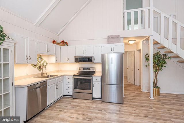 62 NEWPORT DR, Ocean Pines, MD 21811