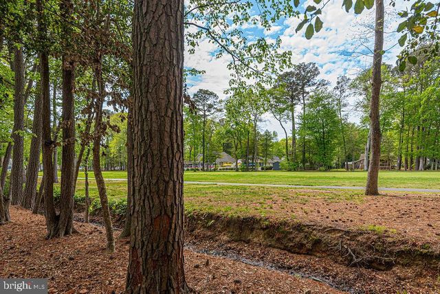 62 NEWPORT DR, Ocean Pines, MD 21811