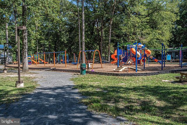62 NEWPORT DR, Ocean Pines, MD 21811