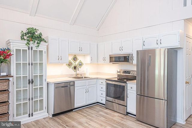 62 NEWPORT DR, Ocean Pines, MD 21811