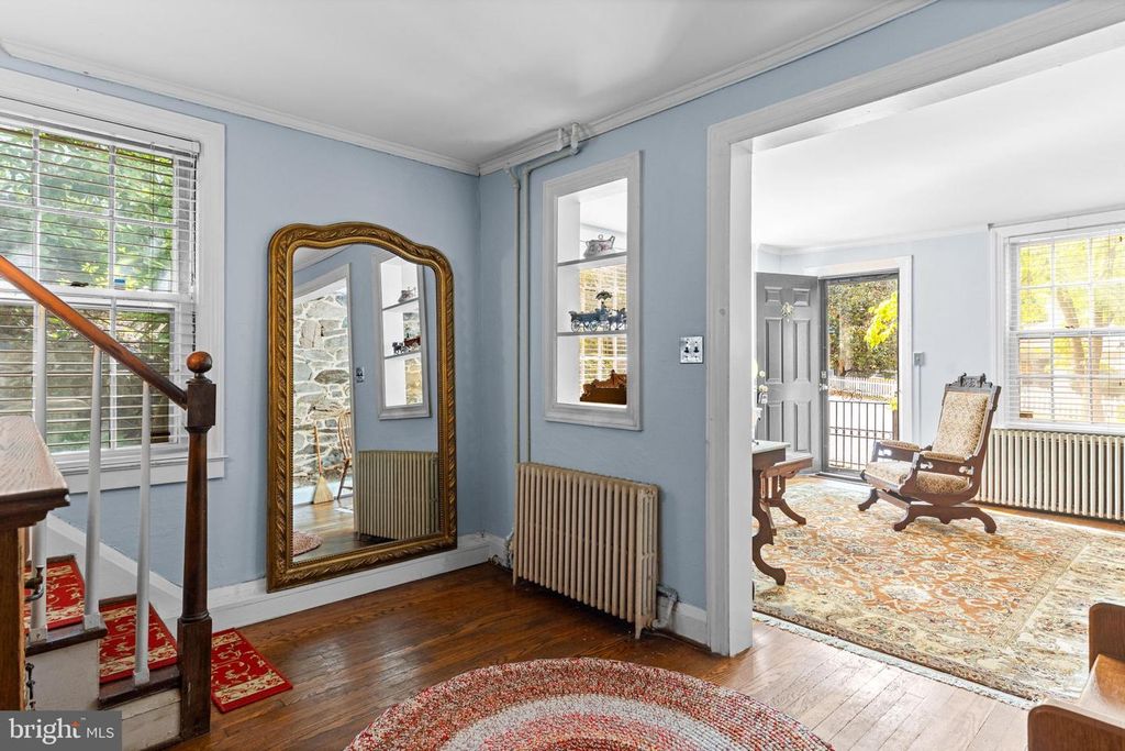 Image 12 of property listing at 5025 WETHEREDSVILLE RD, Baltimore, MD 21207
