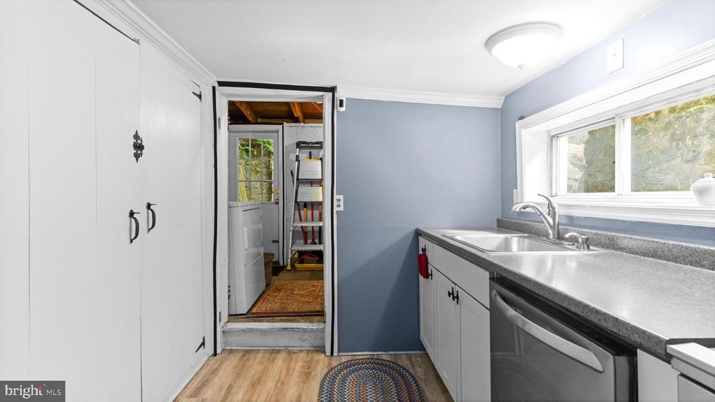 Image 18 of property listing at 5025 WETHEREDSVILLE RD, Baltimore, MD 21207
