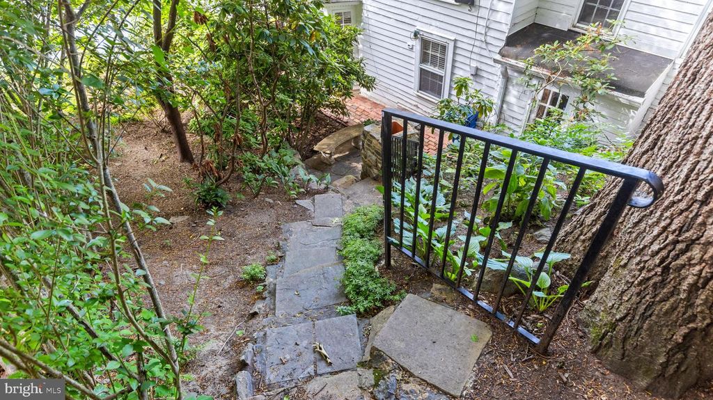 Image 38 of property listing at 5025 WETHEREDSVILLE RD, Baltimore, MD 21207