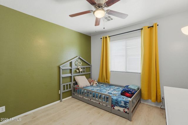 8820 E Dartmouth Street, Mesa, AZ 85207