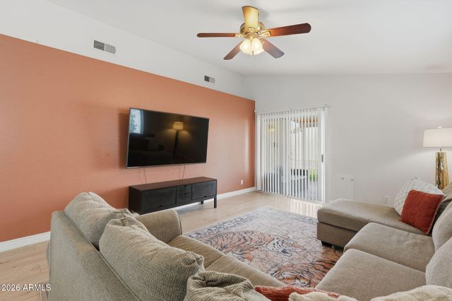 8820 E Dartmouth Street, Mesa, AZ 85207