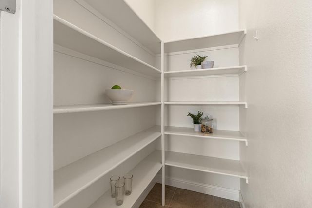 1508 Syracuse Dr, Rocklin, CA 95765