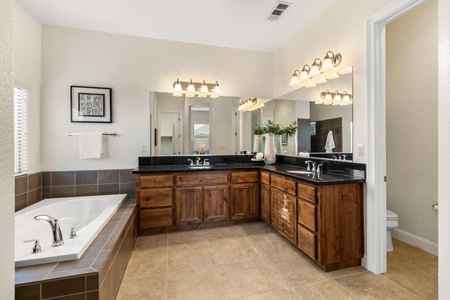 1508 Syracuse Dr, Rocklin, CA 95765