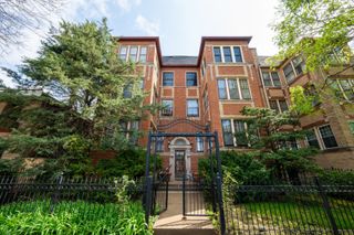 426 S Maple Avenue 2S, Oak Park, IL 60302
