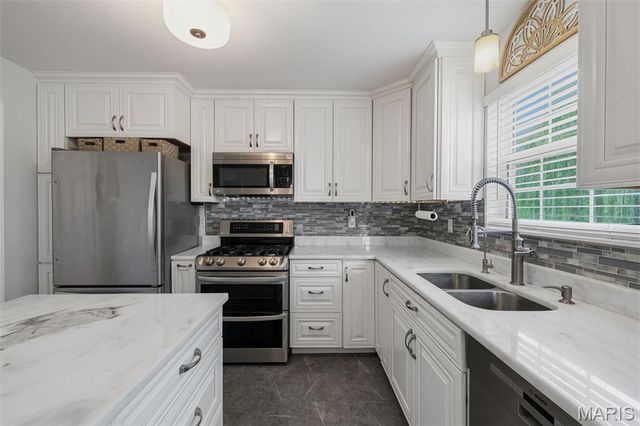 203 Richmond Drive, Crystal City, MO 63019